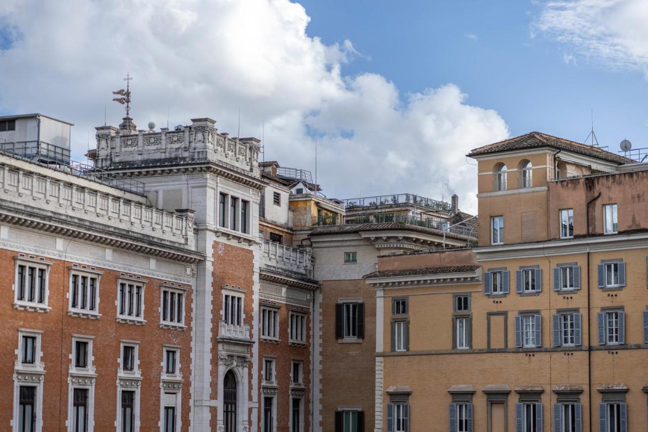 Parlamento Luxury Apartment Roma Exterior foto